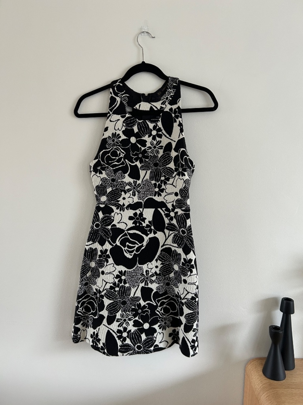 NWOT Zara Black and White Floral Sleeveless Mini Dress Open Back Size XS